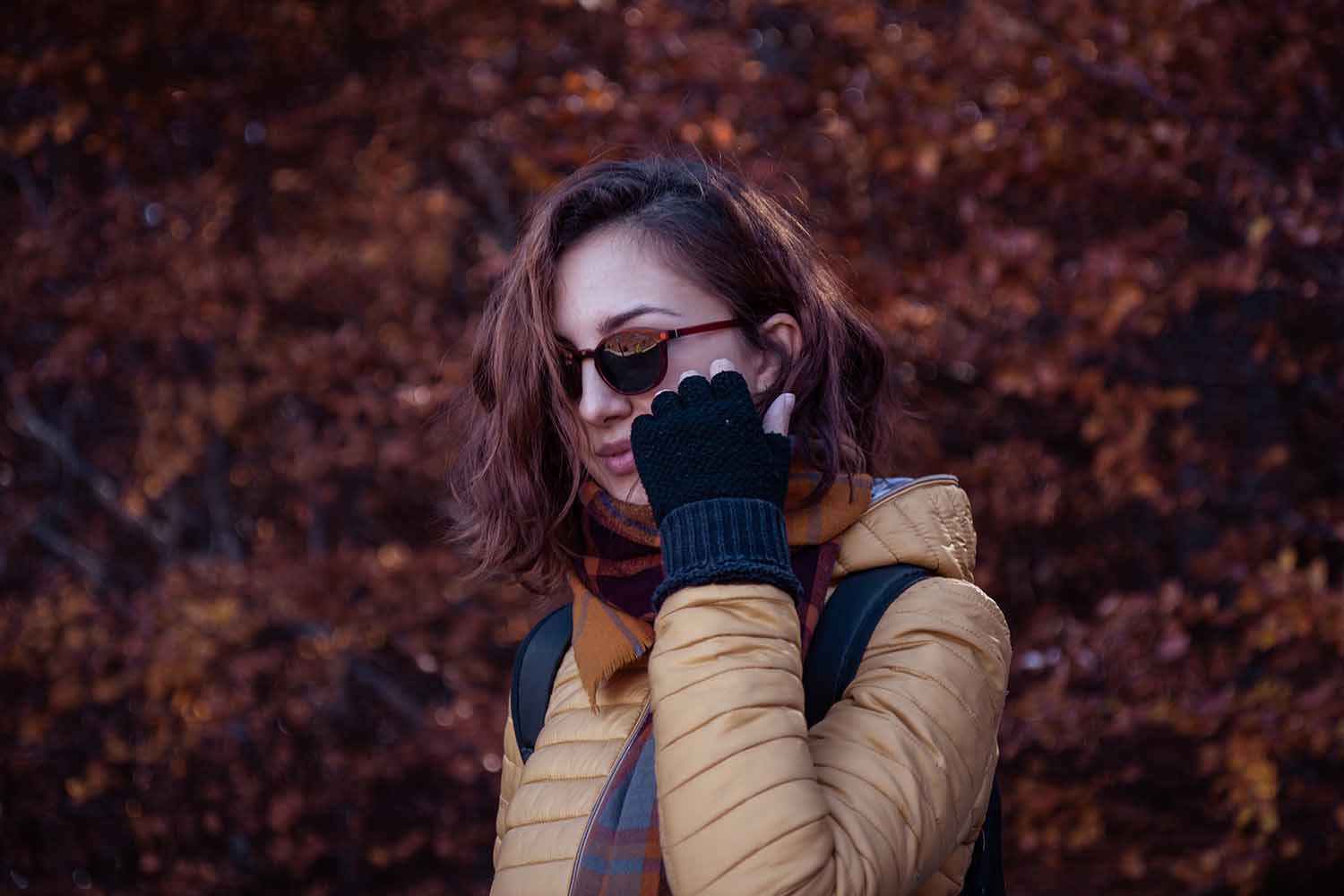 Striking Fall Fashion Photoshoot Poses for Models to Showcase Autumn Styles